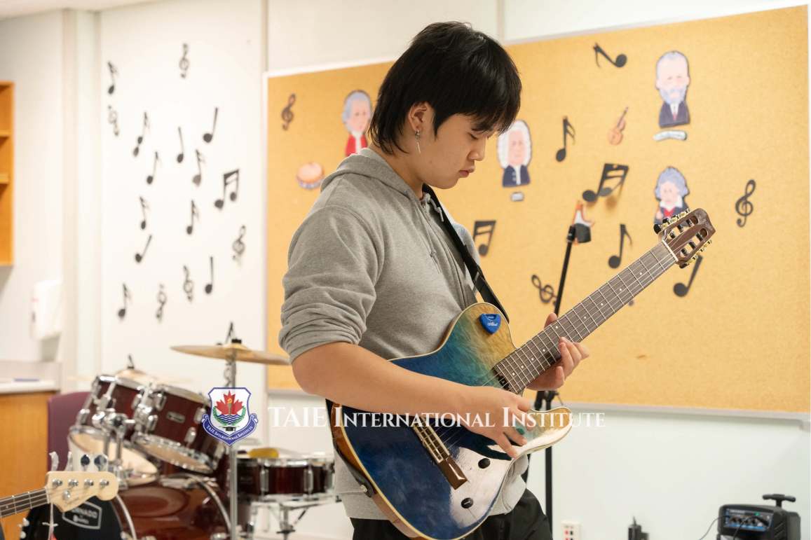 Christmas is in the air, and we’re turning up the heat!